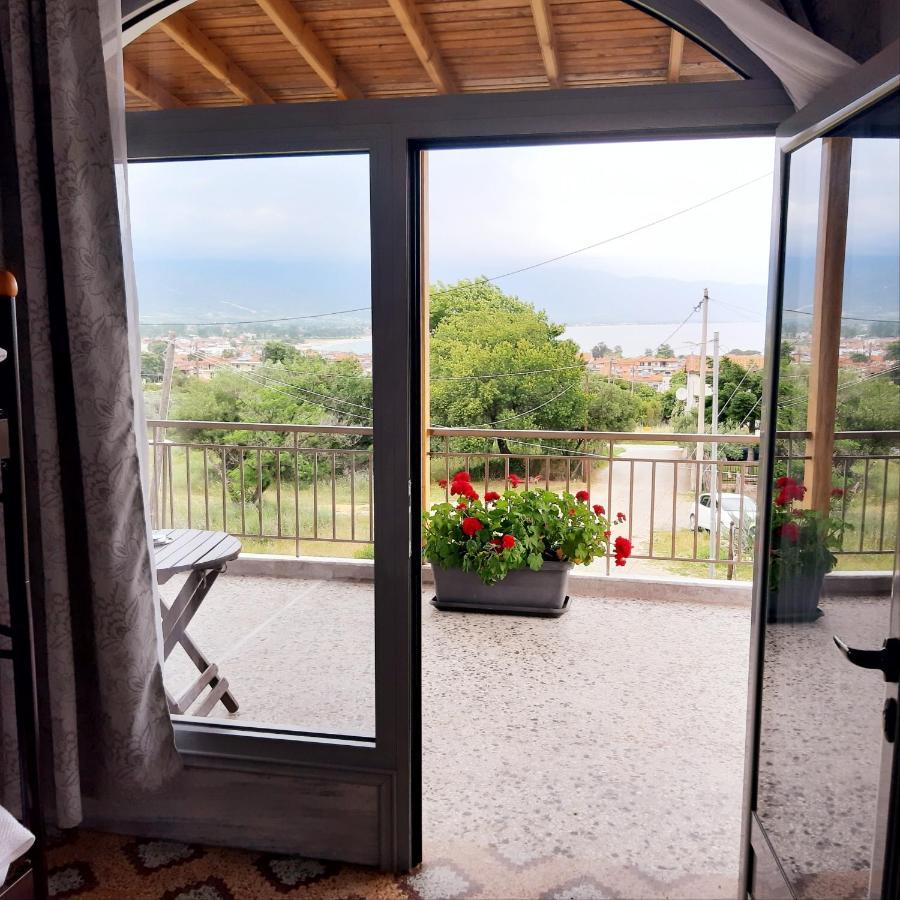Odysseas Apartment สตาวรอส ภายนอก รูปภาพ
