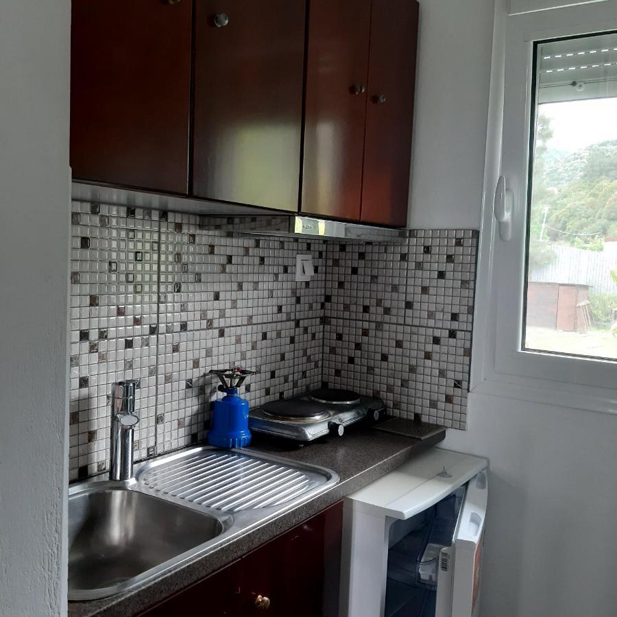 Odysseas Apartment สตาวรอส ภายนอก รูปภาพ